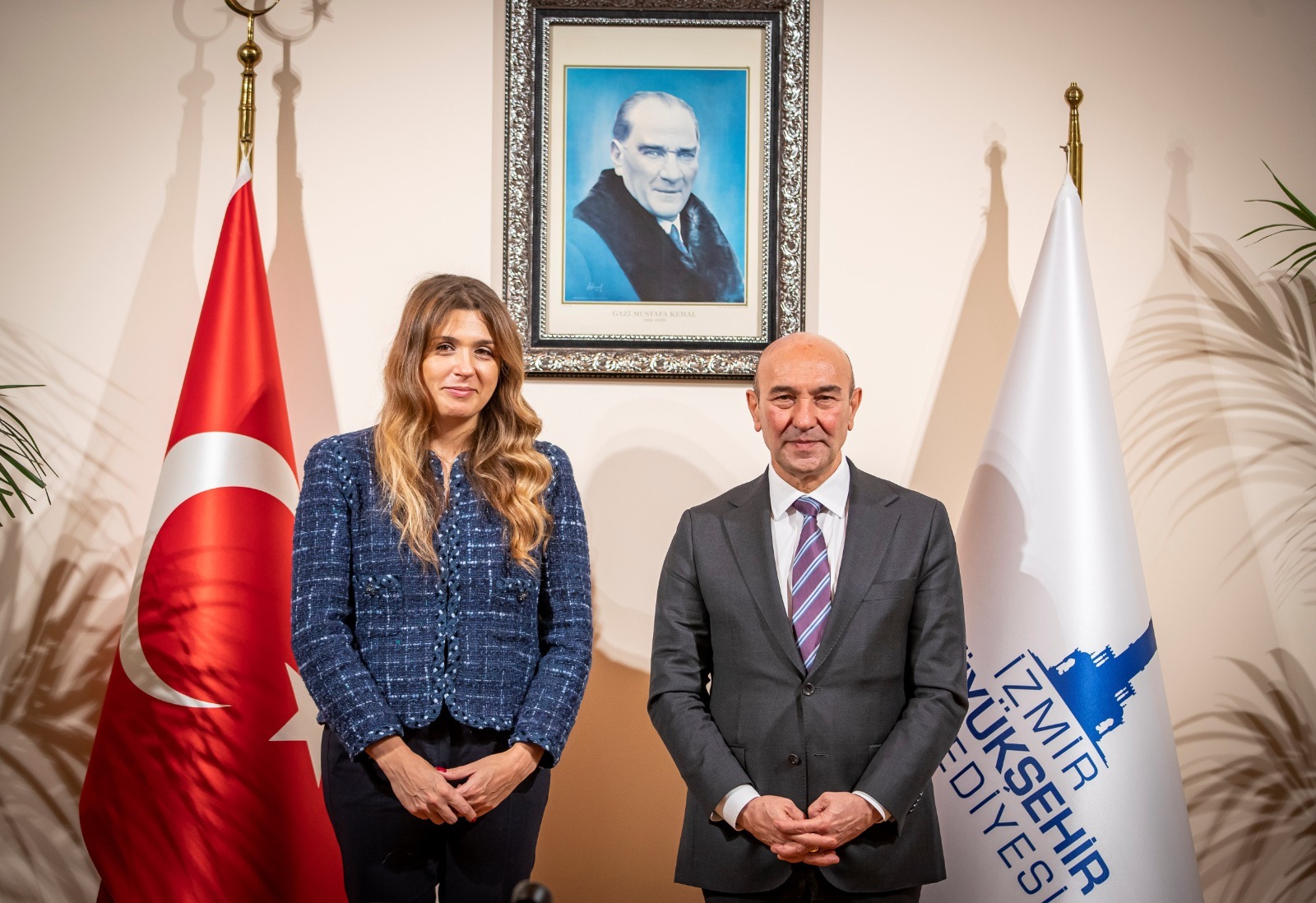 İzmir'de Toplu Ulaşımda Temassız Kart Kolaylığı