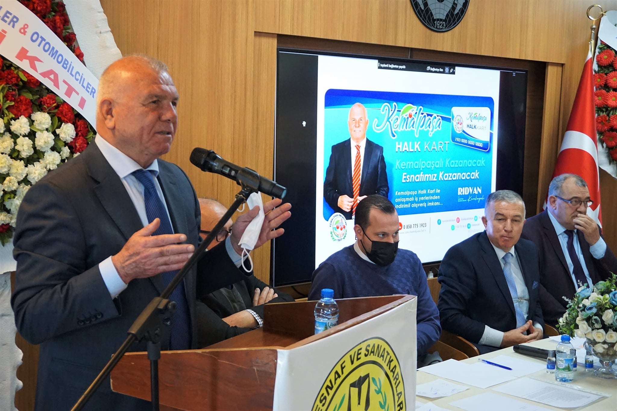 Kemalpaşa'da Halk Kart Projesi Büyüyor