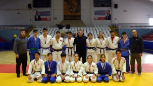 Manisa BBSK’lı Ümitler Şampiyonada Parladı
