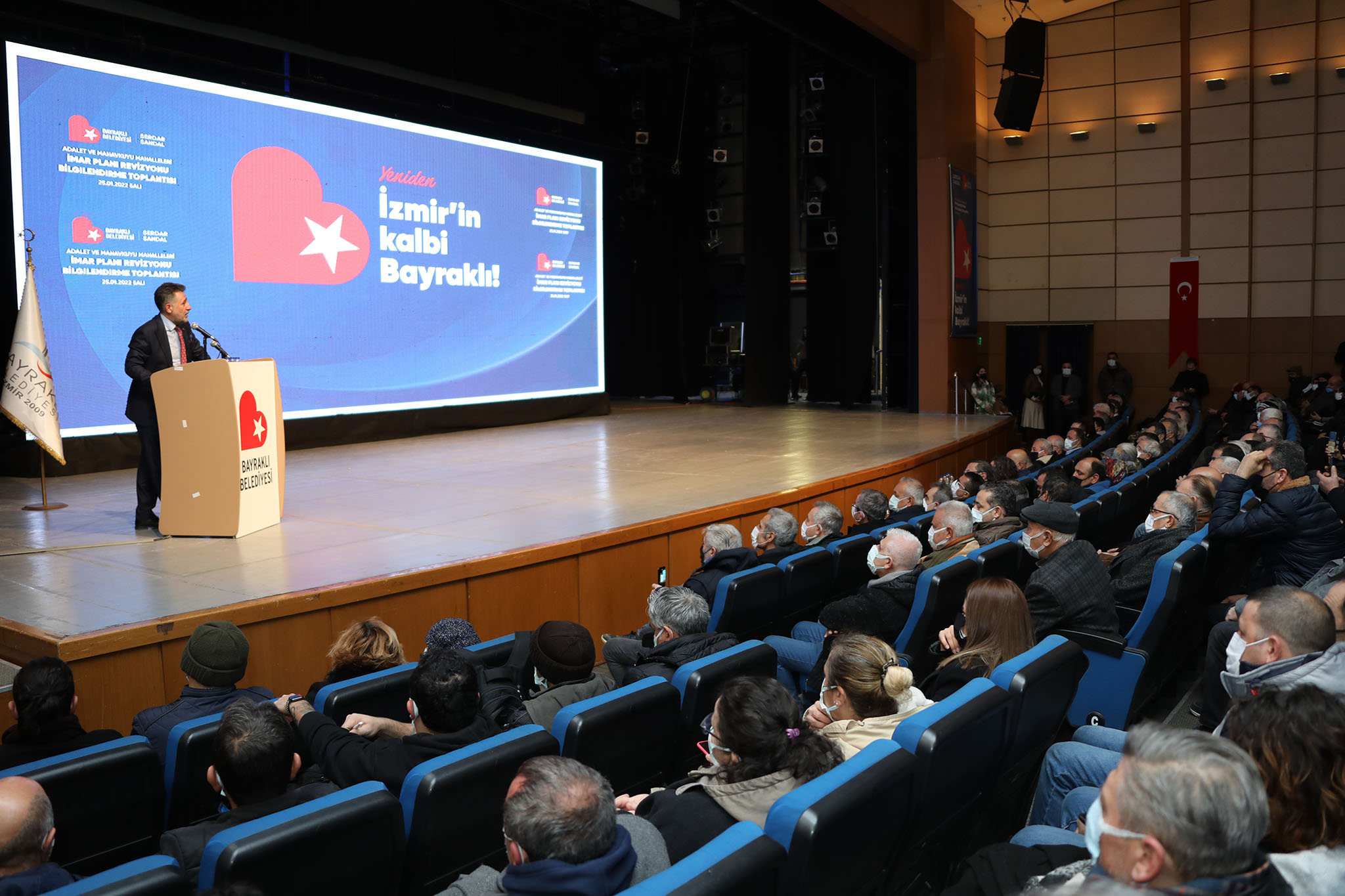 Sandal “Müteahhitin Değil, Halkın Başkanıyım”