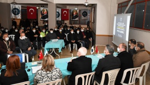 Selvitopu, Şehitler ve Metin Oktay Mahallerine İlişkin Bilgilendirme Toplantısında Konuştu