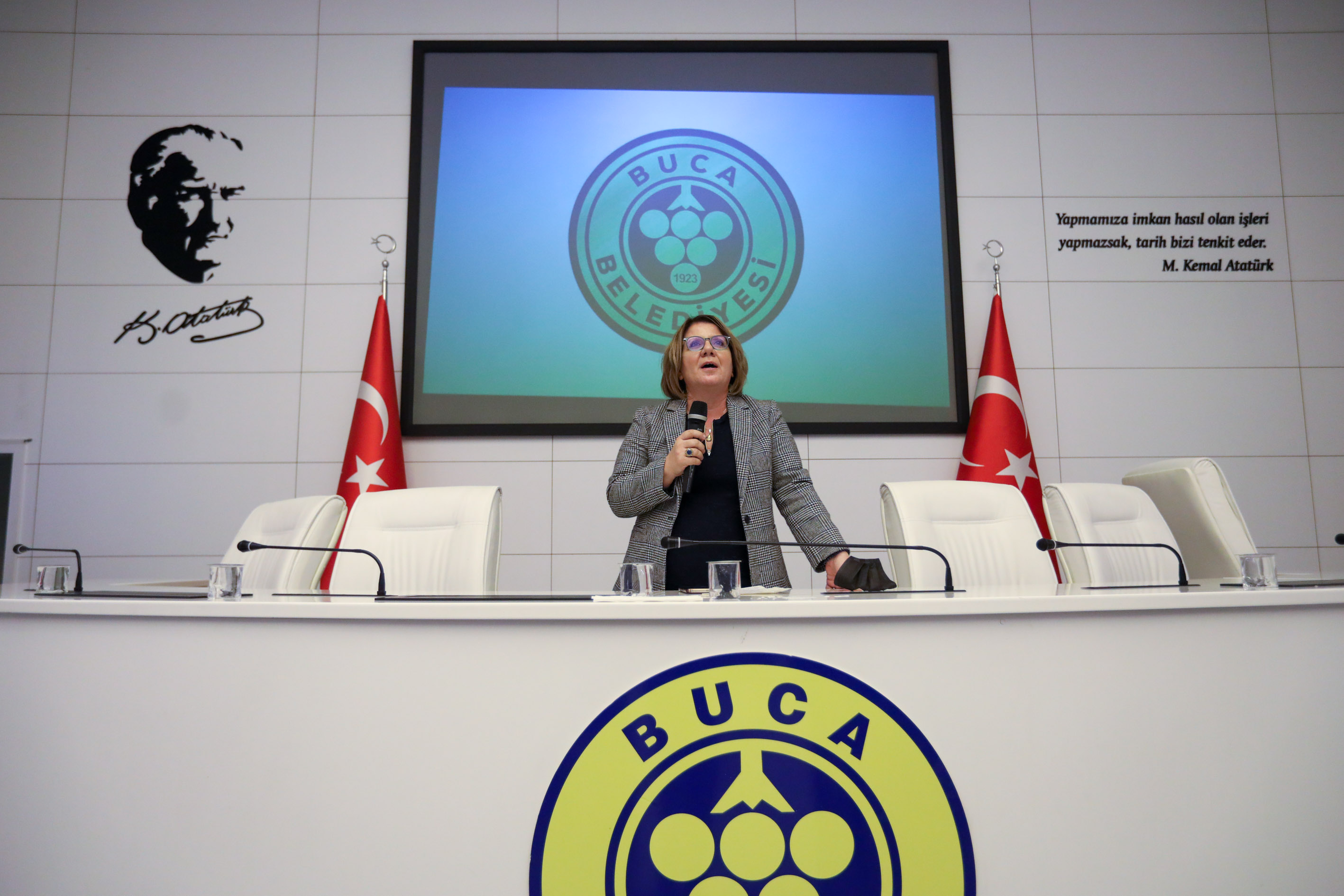 Sosyal Medyadan Uzaklaşın, Çocuklarınızla Kulak Verin