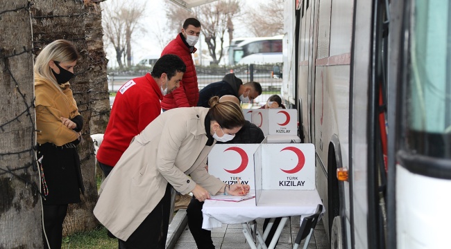 Bayraklı Belediyesinden ‘Kan Bağışı’ Kampanyası