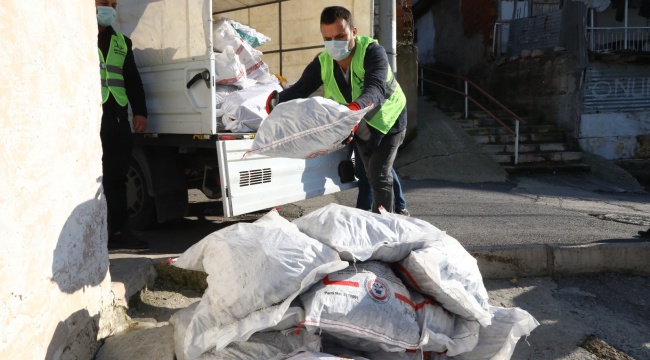 Bayraklı&#039;da 20 Bin Aileye Sürekli Destek