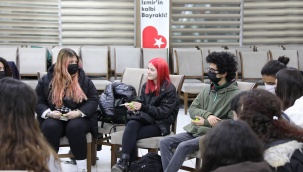Bayraklı Gençlere Emanet!