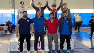 Bayraklılı Güreşçiler 35 Madalya İle İzmir Şampiyonu Oldu