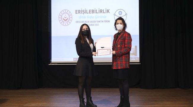 DEÜ Sabancı Kültür Sarayı'na Erişilebilirlik Bayrağı