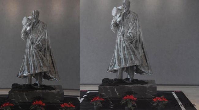 İzmir’de Çelikten Atatürk Heykelinin Açılışı Yapıldı