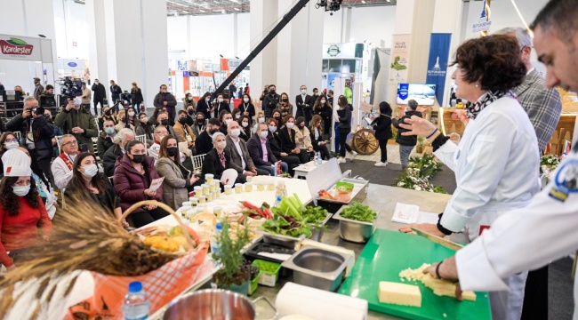 Neptün Soyer: &quot;Terra Madre Anadolu İzmir 2022 Küçük Üreticinin Destekleneceği Büyük bir Gastronomi Fuarı Olacak&quot;