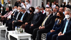 Özuslu: "İzmir'i Ülkemizin Yüz Akı Olarak Dünya İle Buluşturmaktan Büyük Gurur Duyuyoruz"