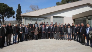 Alevi Vatandaşlar için Bergama’da geniş Katılımlı Toplantı