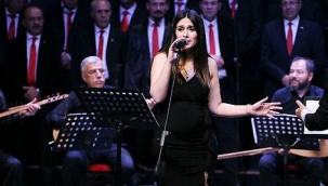 Aydın Büyükşehir Belediyesi Korosu Türküleri +1 Farkla Seslendirdi