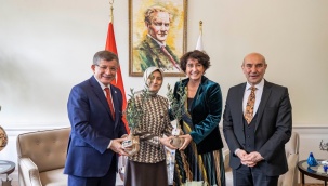 Başkan Soyer Gelecek Partisi Lideri Davutoğlu’nu Ağırladı