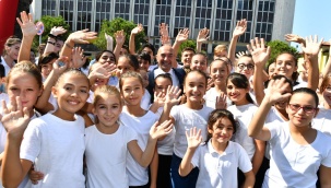 23 Nisan Coşkusu İzmir’in Dört Bir Yanında