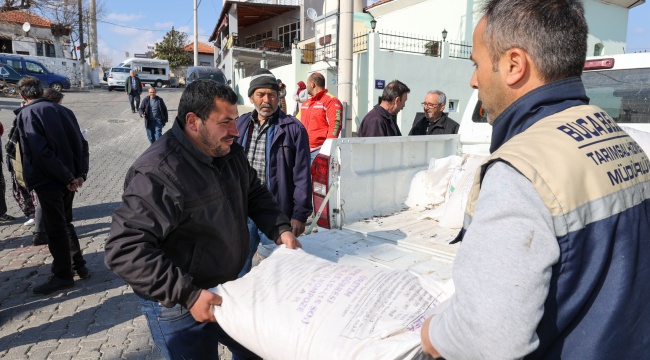 Buca Belediyesi’nden Çiftçiye Gübre Desteği