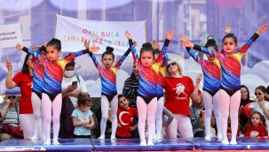 Buca’da 23 Nisan Coşkusu