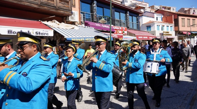 Çeşme Belediye Bandosu Kuruldu