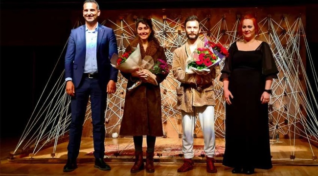 Hülya-Özdemir Nutku Uluslararası İzmir Tiyatro Festivali Başladı