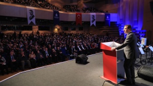 İmamoğlu ve Çalkaya Aydınlana Onur Ödülü Verdi