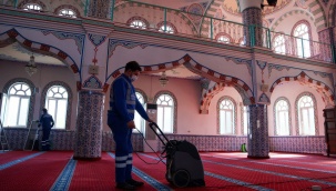 İzmir Büyükşehir Belediyesi Her Gün Bir Camiyi Temizliyor