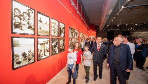 Konak Metro Sanat Galerisi Hanri Benazus'un Atatürk Sergisi ile Açıldı
