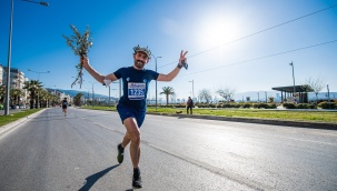 Maraton İzmir Farkındalık Yaratmaya Koşuyor