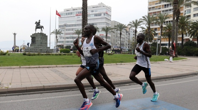 Maraton İzmir “Türkiye’nin En Hızlı Parkuru” Unvanını Korudu