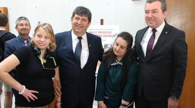 Bergama'da Engelliler Haftasında Anlamlı Sergi