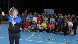 Kınık'ta Tenis Turnuvası Gerçekleştirildi
