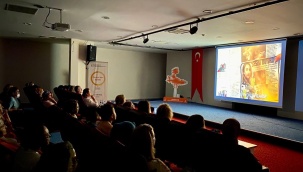 “Mahallemizin Kadınları Sinema Yapıyor” Projesi İlk Mezunlarını Verdi
