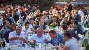 Ramazan’ın Son Gününde İftar Sofrası Büyükşehir Emekçileri İçin Kuruldu
