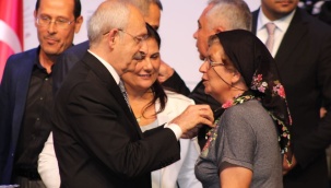 Aydın’da Bin 211 Kişi CHP’ye Katıldı