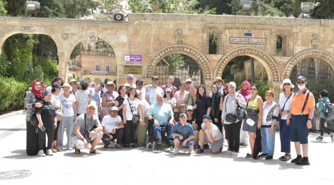 Başkan Çalkaya “Engelleri Sevgiyle Aşıyoruz”