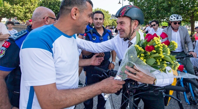 Başkan Soyer’den Bisikletli Ulaşım Çağrısı
