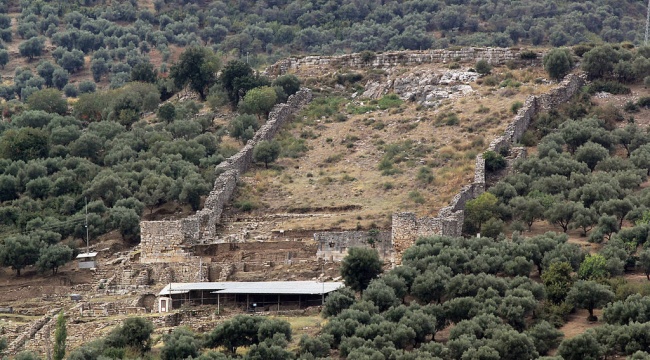 Beş Bin Yıllık Metropolis Antik Kenti’ne Taş Ocağı