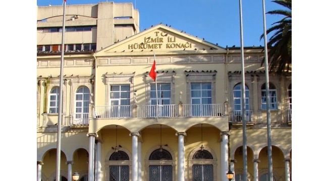 İzmir Valiliği Üç Gün Boyunca Gösteri, Yürüyüş, Açık Hava Toplantısı ve Basın Açıklamalarını Yasakladı