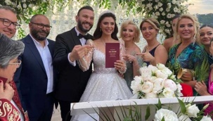İzmirli İşadamının Kızı Yalıda Evlendi