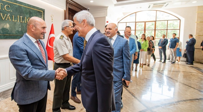 Başkan Soyer Valilik’teki Bayramlaşma Törenine Katıldı