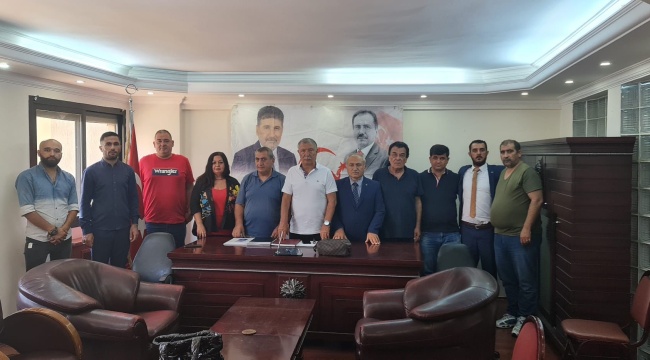 Milli Yol Partisi Genel Başkan Yardımcısı Ahmet Gürhan, İzmir İl Başkanı Cavit Babur ile Bir Araya Geldi
