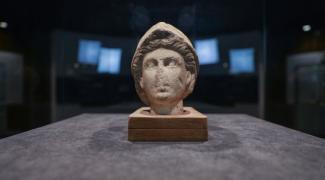 Parçaları Birleştirilen Athena Heykeli Ziyarete Açıldı