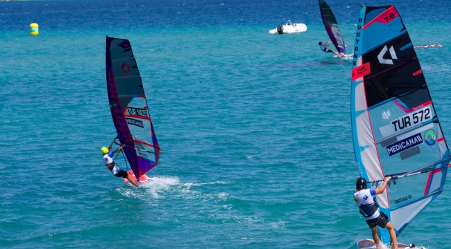 Alaçatı’da Dünya Surf Şampiyonası Heyecanı