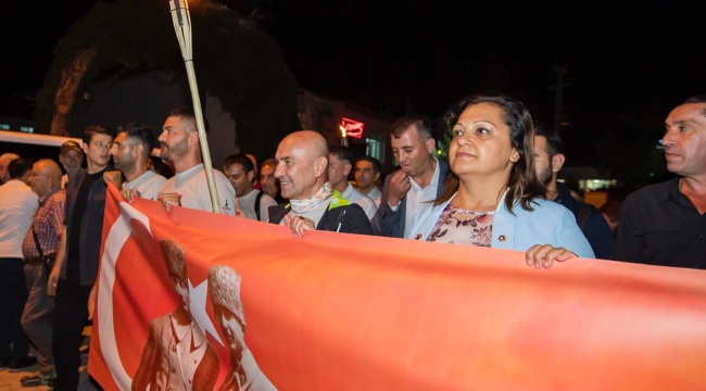 Başkan Soyer 400 kilometrelik tarihi yürüyüşü başlattı