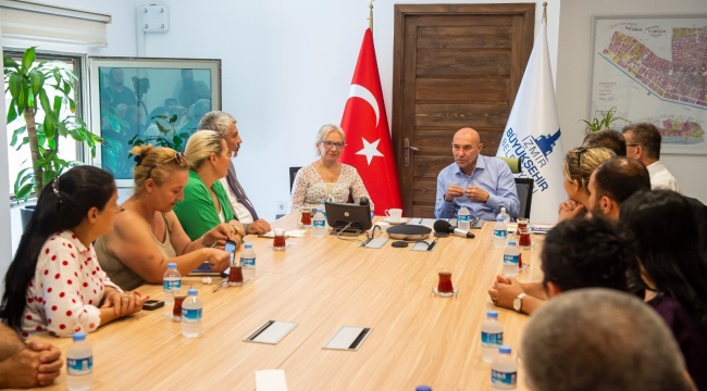 Başkan Soyer Konak Muhtarlar Derneği Üyeleriyle Bir Araya Geldi
