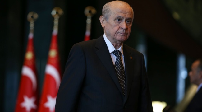 Tunç Soyer'den Devlet Bahçeli'ye 'afiş' yanıtı