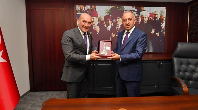 Başkan Soyer’den müftülüğe hayırlı olsun ziyareti