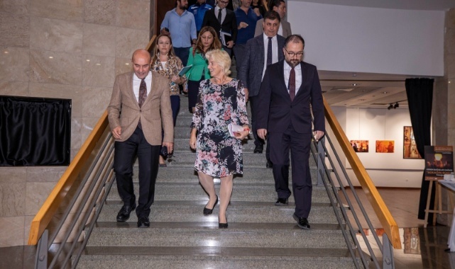 “Amacımız İzmir’i gezegenimize yaraşır metropol haline getirmek”