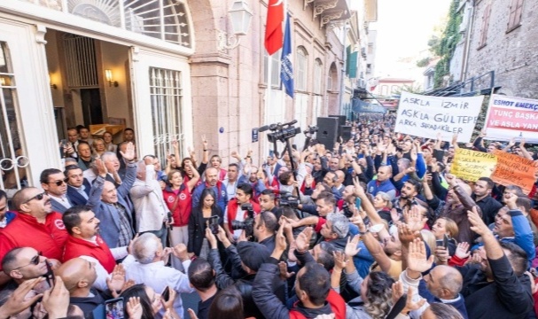 "Asla yalnız yürümeyeceksin"