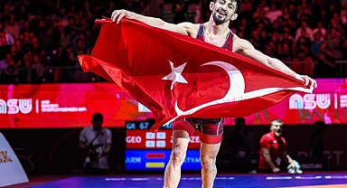 Soyer'den Dünya Şampiyonu'na Tebrik Tweet'i