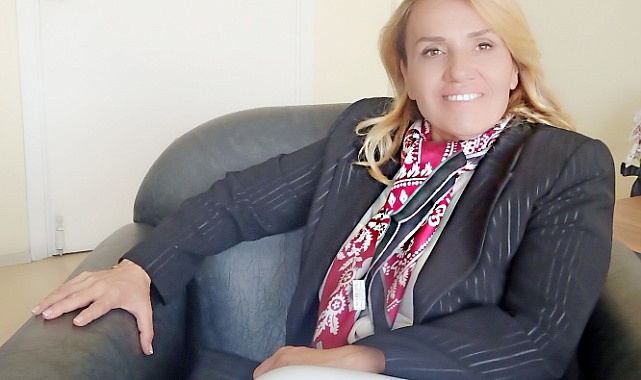 Başkan Sibel Uyar'dan Urla Karya markası ile Portekiz çıkartması