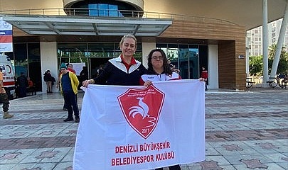 Denizli Büyükşehir Belediyespor başarıya doymuyor